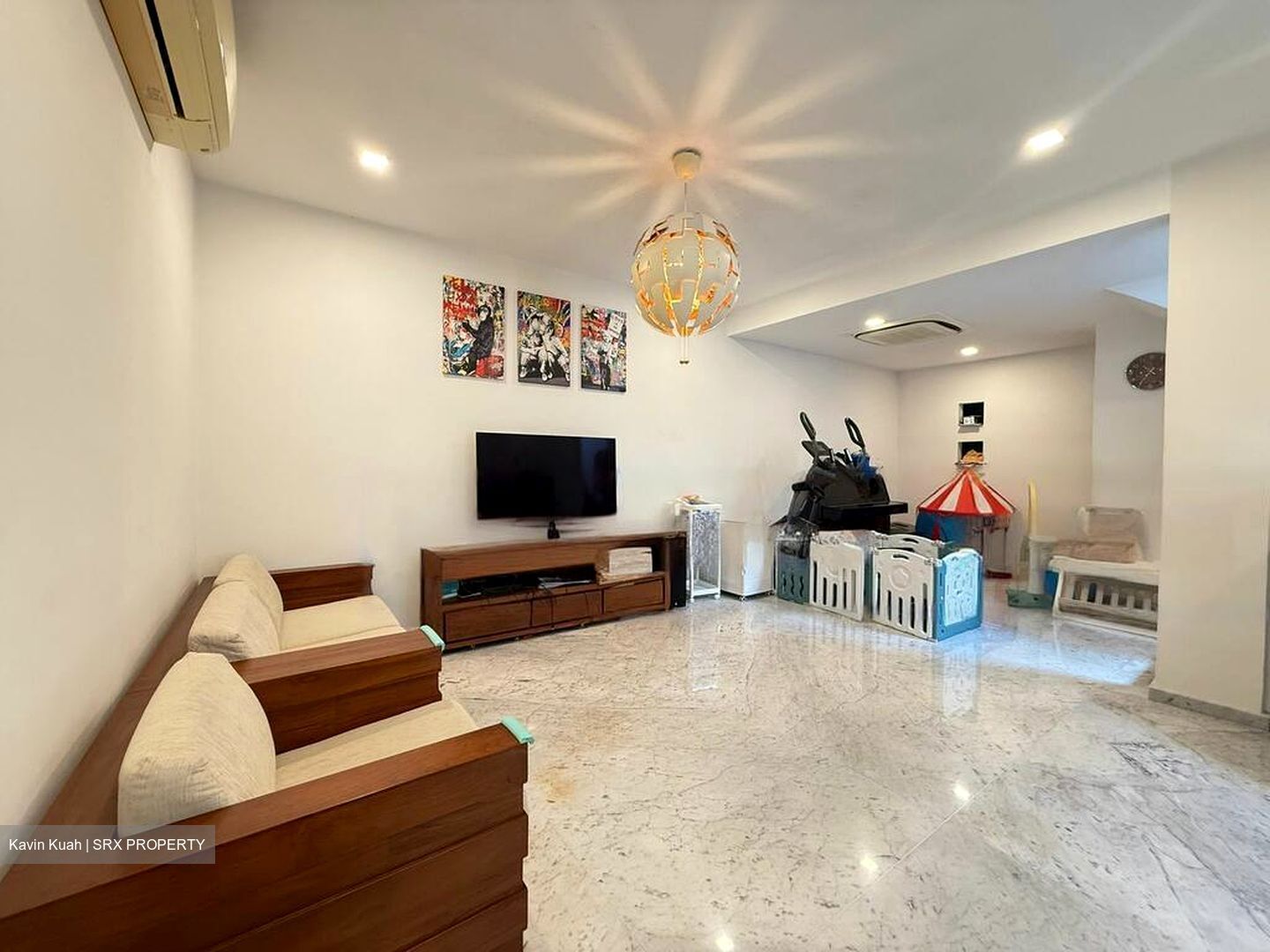 Opera Estate (D15), Terrace #485817701